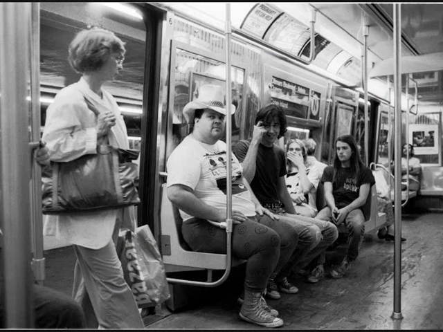 COPYRIGHT: © Ian Tilton